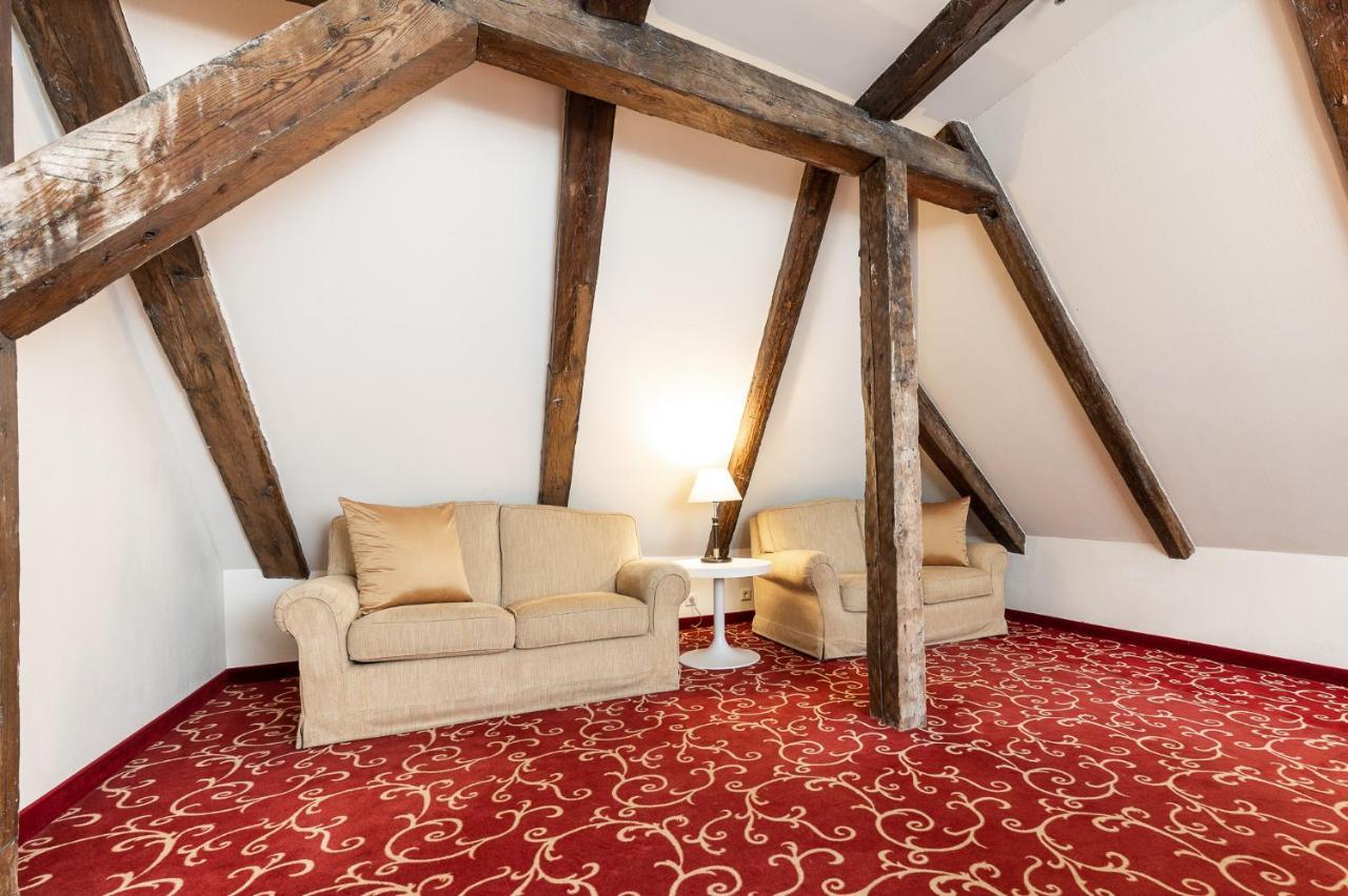 Meriton Old Town Garden Hotel Талин Екстериор снимка