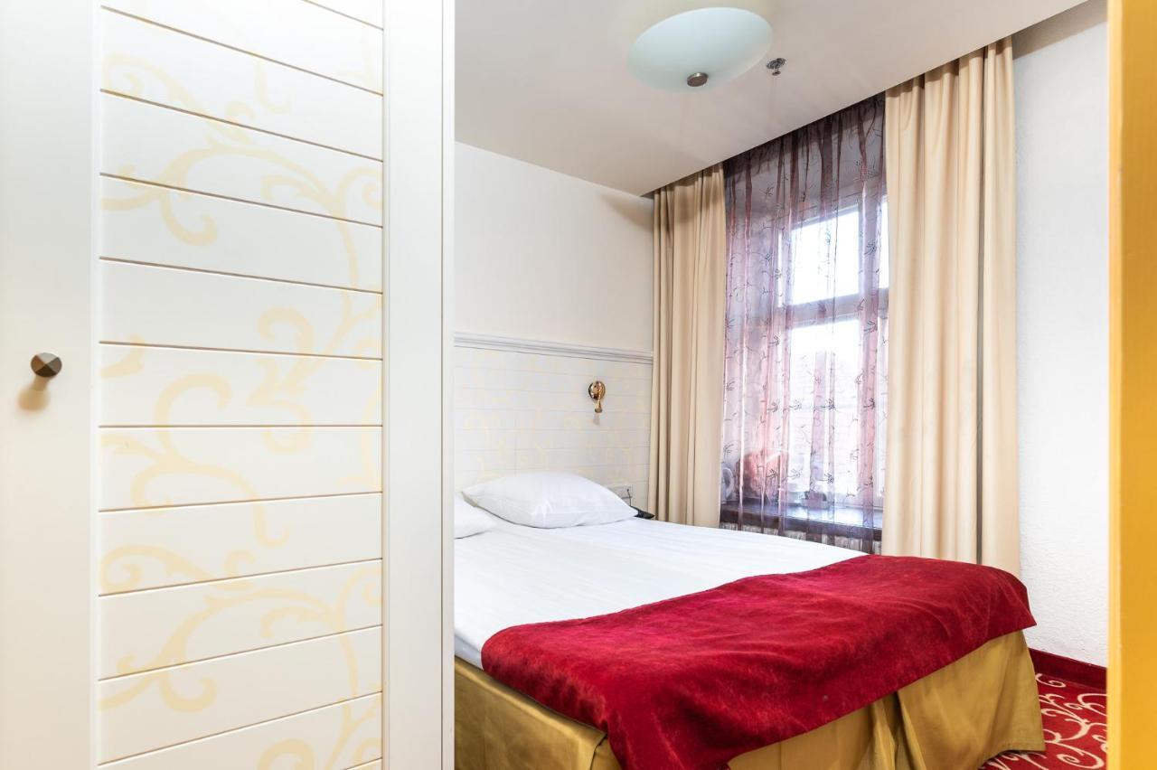 Meriton Old Town Garden Hotel Талин Екстериор снимка