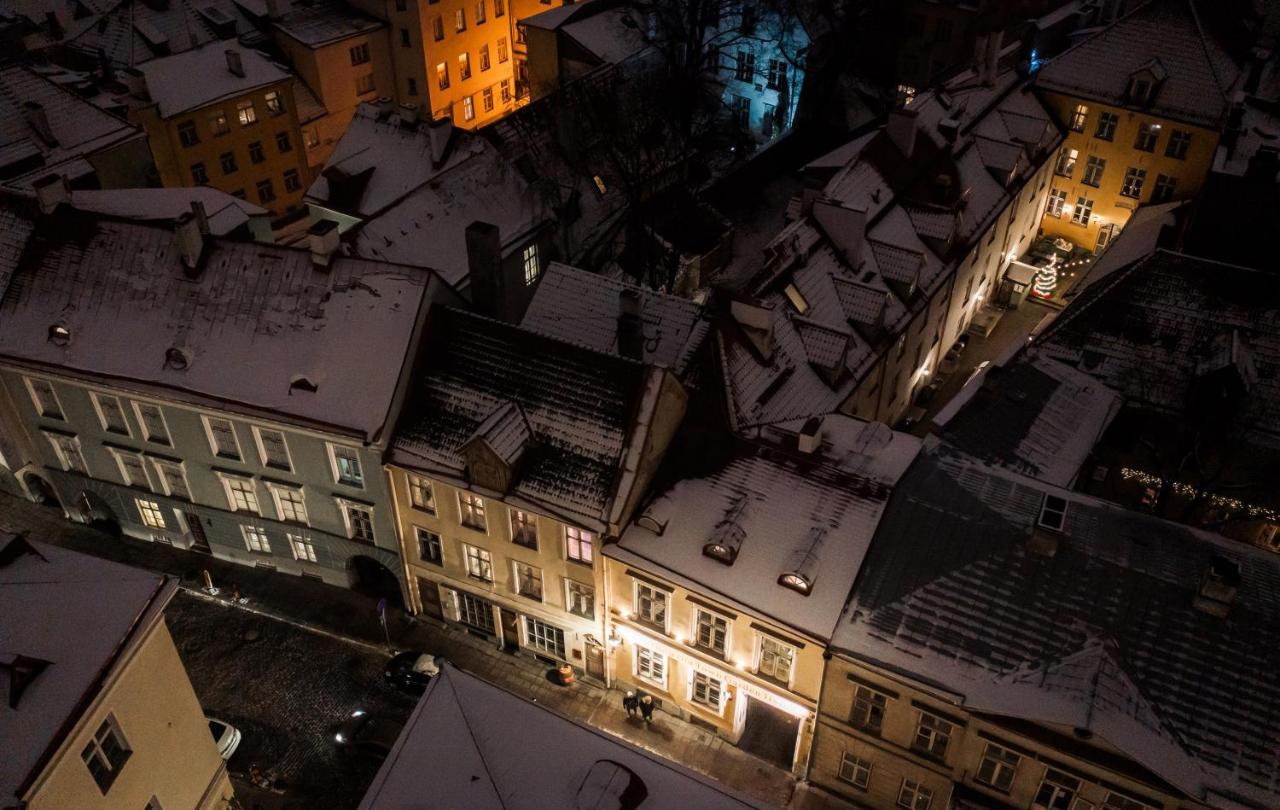 Meriton Old Town Garden Hotel Талин Екстериор снимка