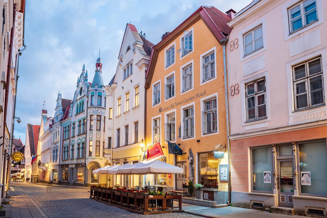 Meriton Old Town Garden Hotel Талин Екстериор снимка