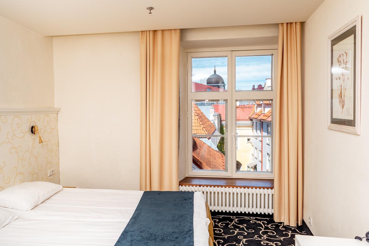 Meriton Old Town Garden Hotel Талин Екстериор снимка