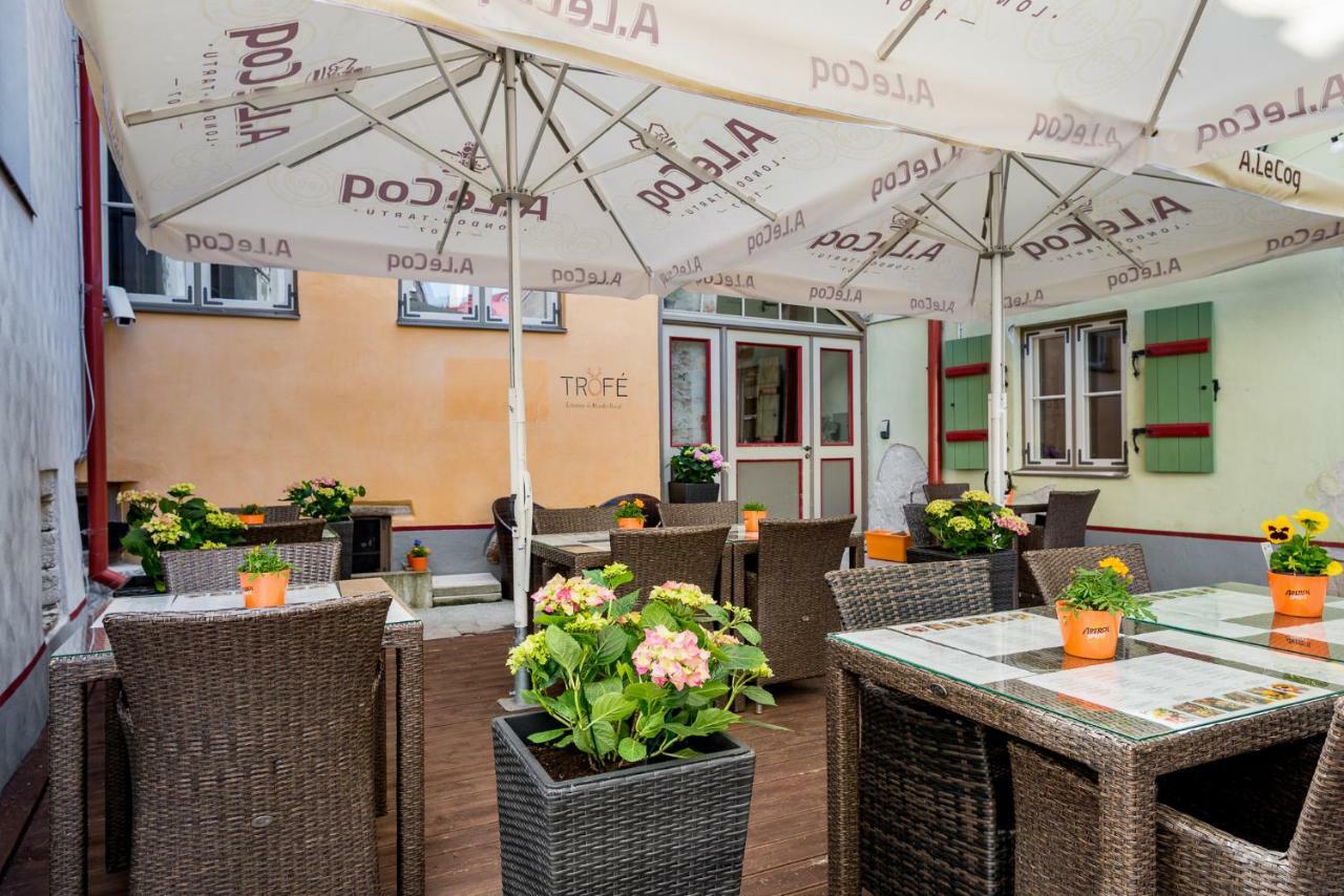 Meriton Old Town Garden Hotel Талин Екстериор снимка